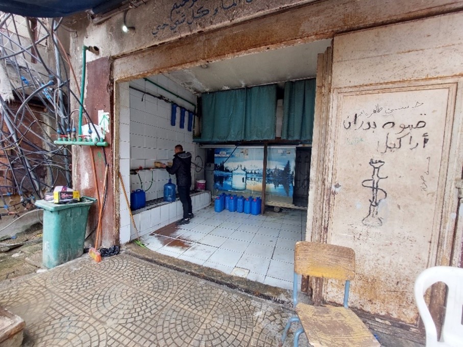 Desalination shop in Shatila camp © Dalia Ghanem
