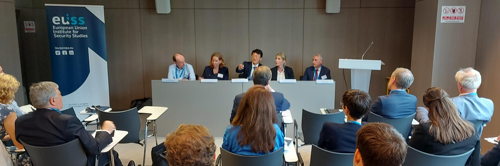 Image of panel © EUISS