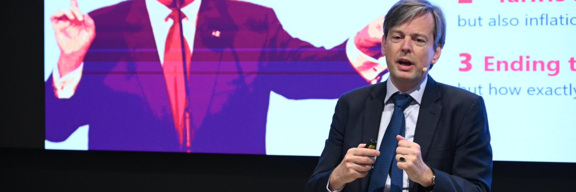 Picture of Director Steven Everts speaking at EsadeGeo's conference | © EsadeGeo