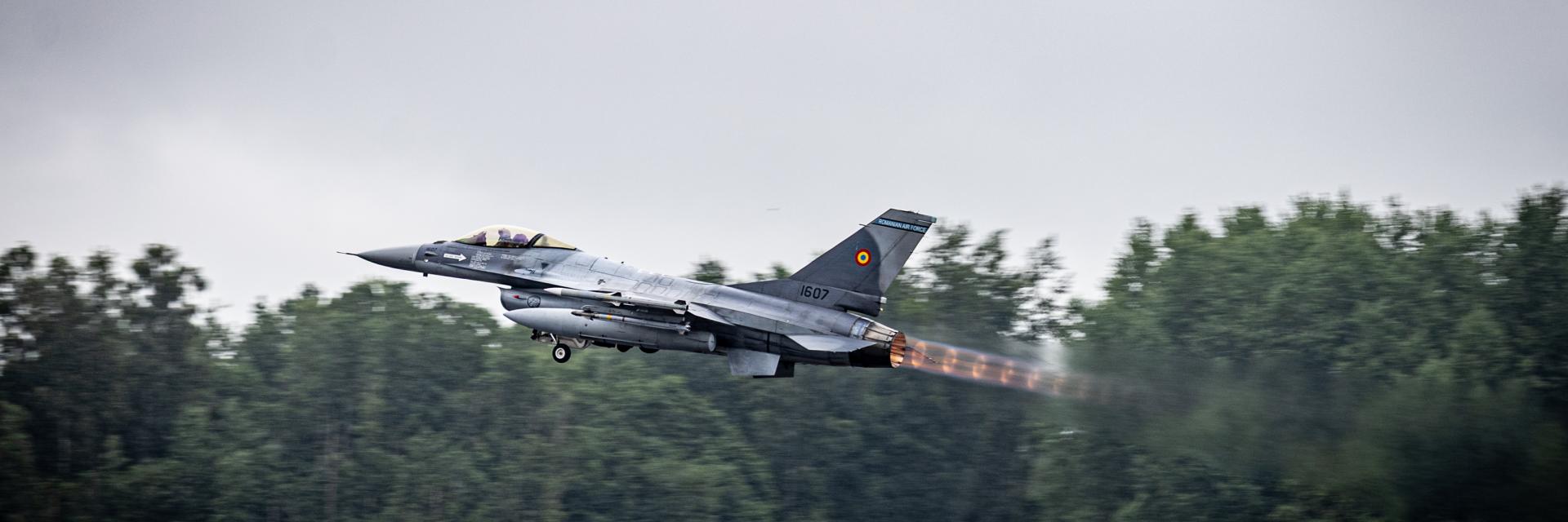 Image of Romanian F-16 taking off from Šiauliai Air Base in Lithuania | © NATO on Flickr