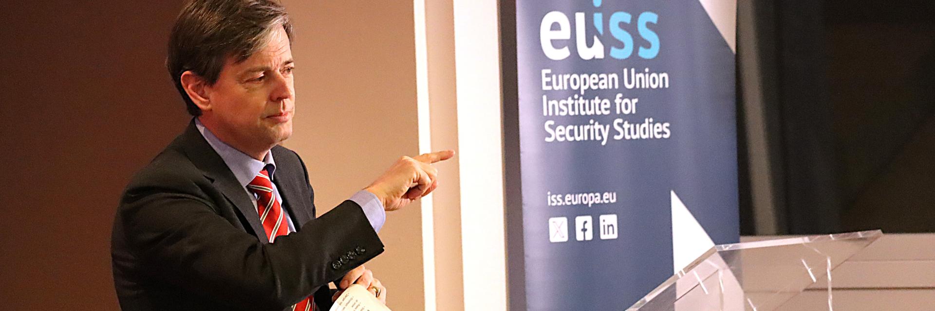 Steven Everts speaking at a recent EUISS event | © EUISS