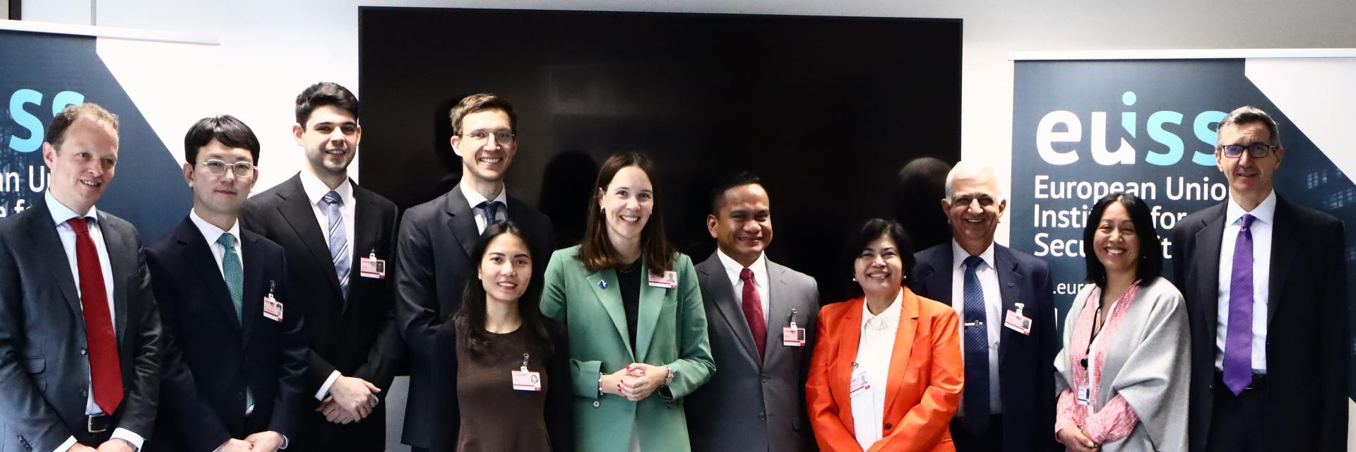 Picture of participants at the roundtable. Image credit: EUISS