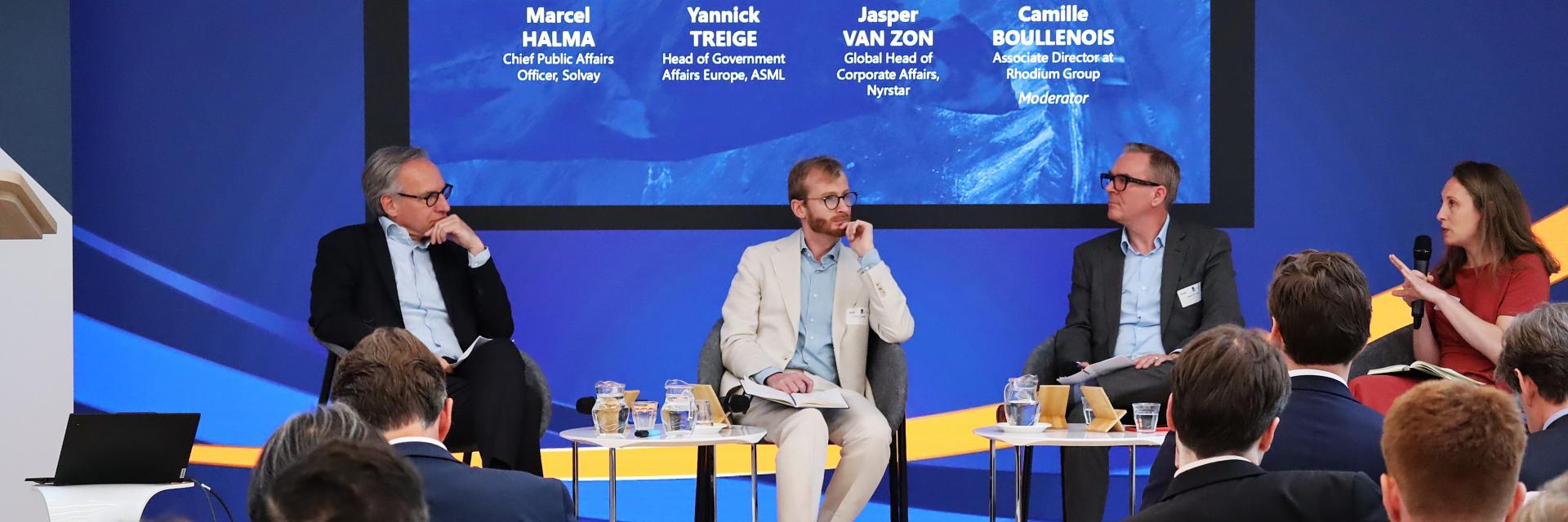 Picture of speakers at the panel discussion. Image credit to EUISS.