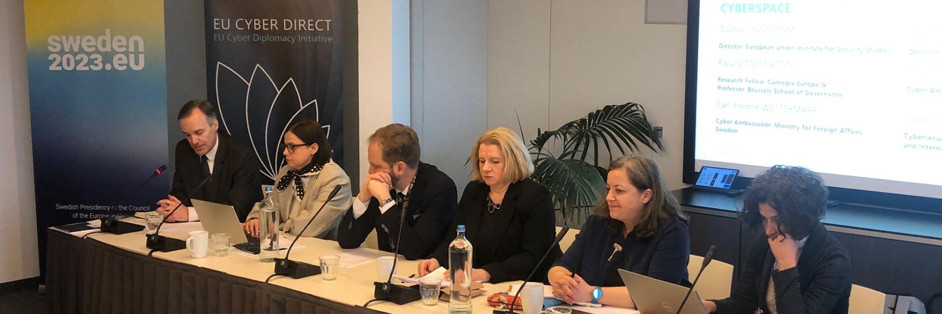 Image of panel - © EUISS