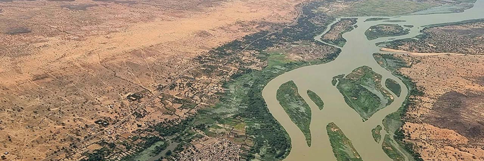 Aerial view of a river © Michel Isamuna/Unsplash