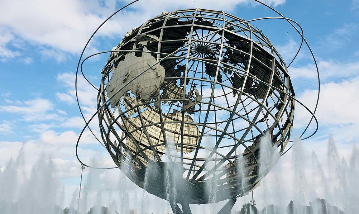 Steel globe fountain at Flushing Meadows, New York @Unsplash