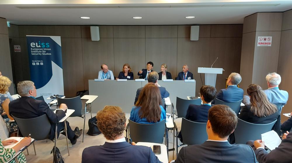 Image of panel © EUISS