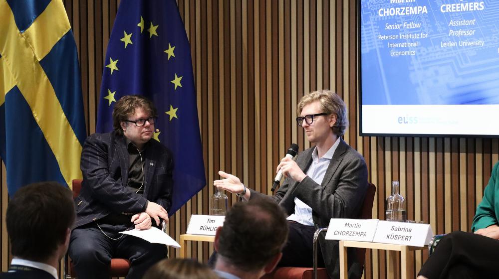 Picture of speakers at the panel discussion. Image credit to EUISS.