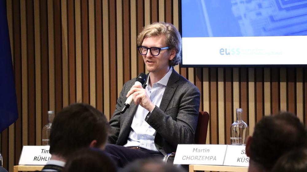 Picture of speakers at the panel discussion. Image credit to EUISS.