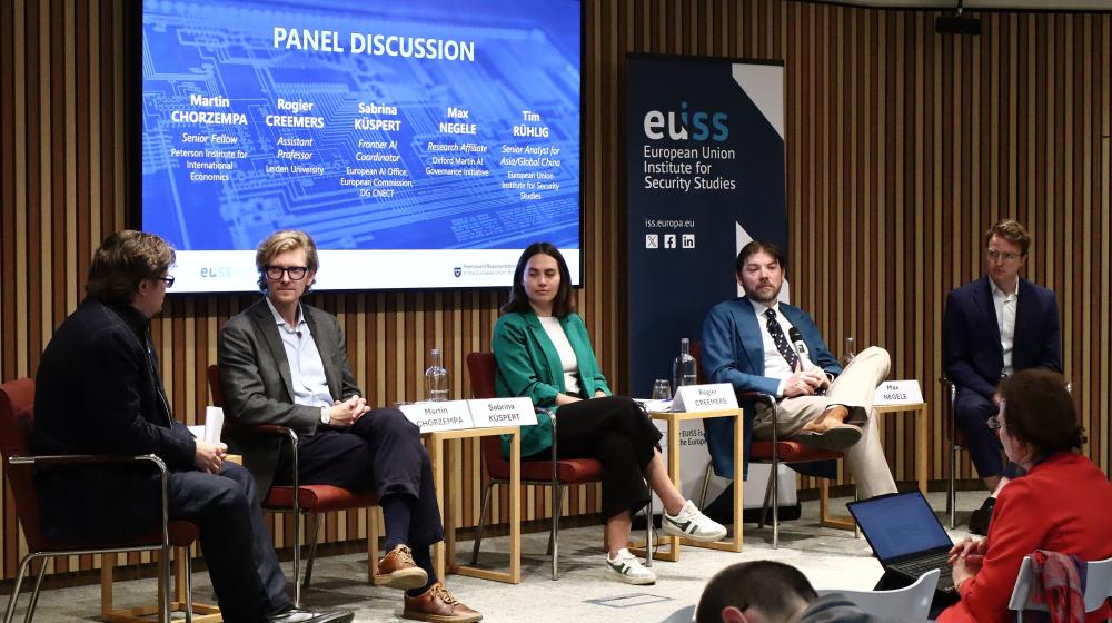 Picture of speakers at the panel discussion. Image credit to EUISS.