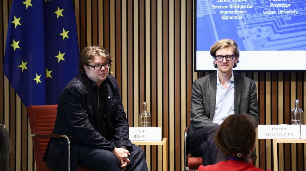 Picture of speakers at the panel discussion. Image credit to EUISS.