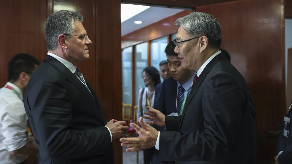 Maros Sefcovic, European Commissioner for Trade and Economic Security, and Wang Wentao, Minister of Commerce of China. Image credit to the EC Audiovisual Service.