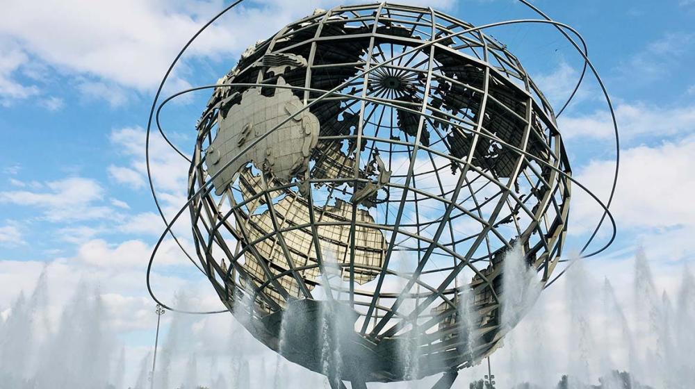 Steel globe fountain at Flushing Meadows, New York @Unsplash
