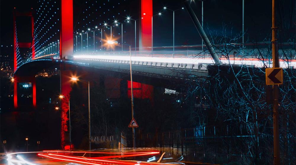 Image of the Bosphorus bridge - © Unsplash