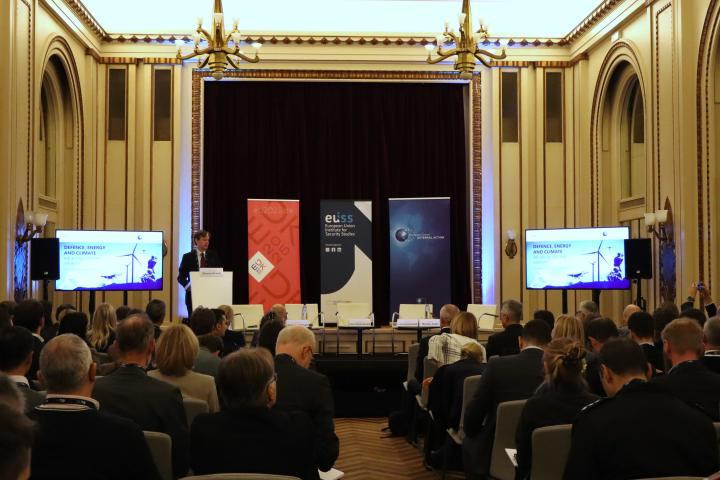 Steven Everts on stage. Credit photo: EUISS