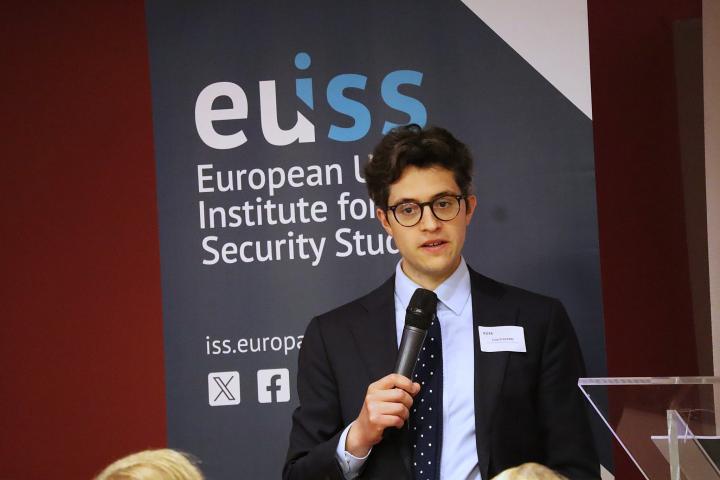 Picture of speakers at the panel discussion. Image credit to EUISS.
