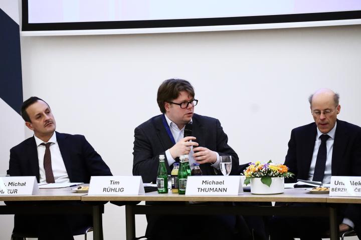 Picture of speakers at the panel discussion. Image credit to EUISS.