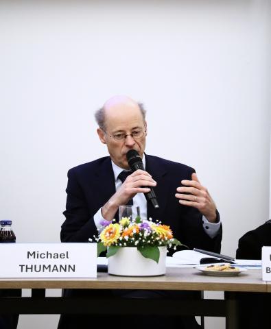 Picture of speakers at the panel discussion. Image credit to EUISS.