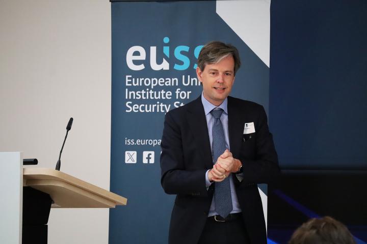 Picture of speakers at the panel discussion. Image credit to EUISS.
