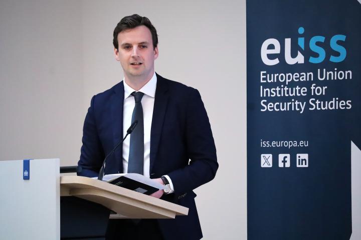 Picture of speakers at the panel discussion. Image credit to EUISS.
