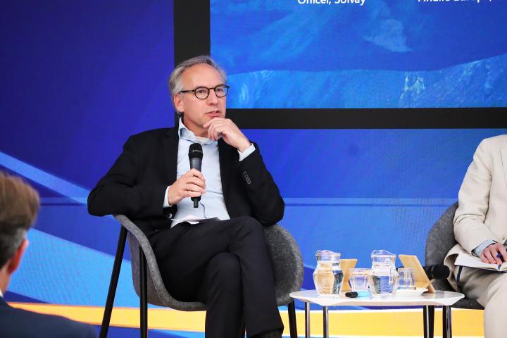 Picture of speakers at the panel discussion. Image credit to EUISS.