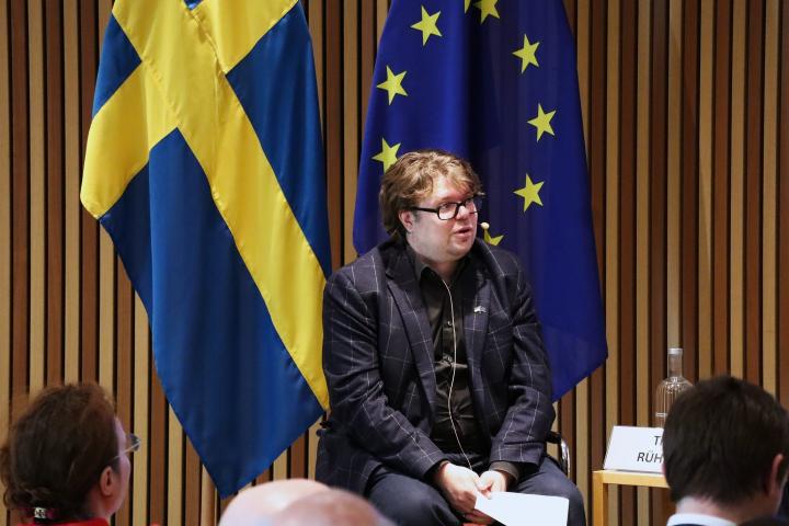 Picture of speakers at the panel discussion. Image credit to EUISS.