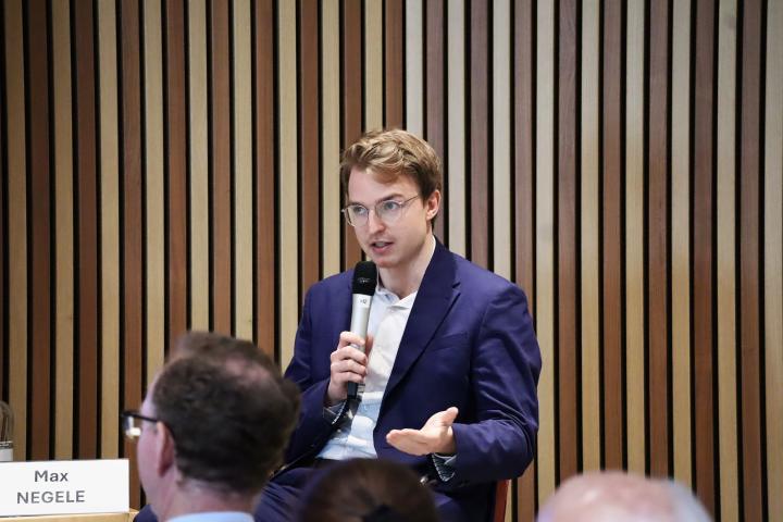 Picture of speakers at the panel discussion. Image credit to EUISS.