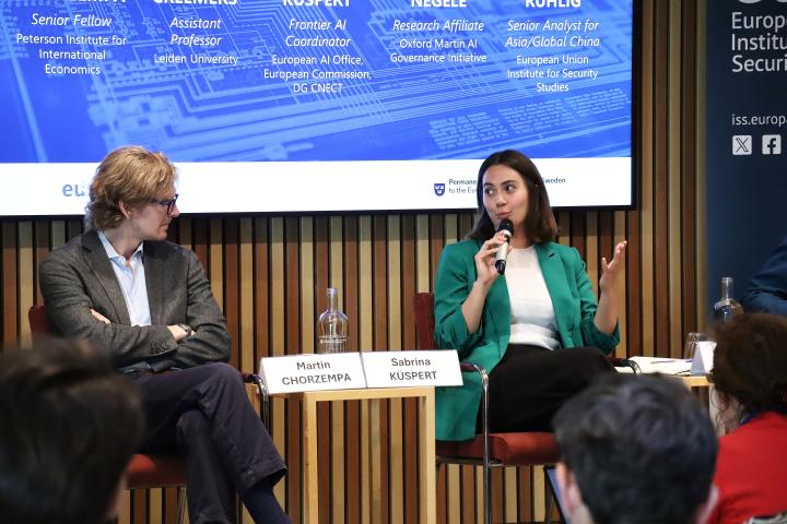 Picture of speakers at the panel discussion. Image credit to EUISS.