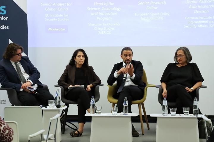 Picture of speakers at the panel discussion. Image credit to EUISS.